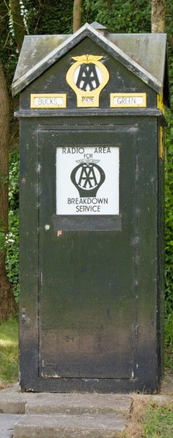 http://www.publicdomainpictures.net/pictures/60000/nahled/vintage-aa-breakdown-call-box.jpg
